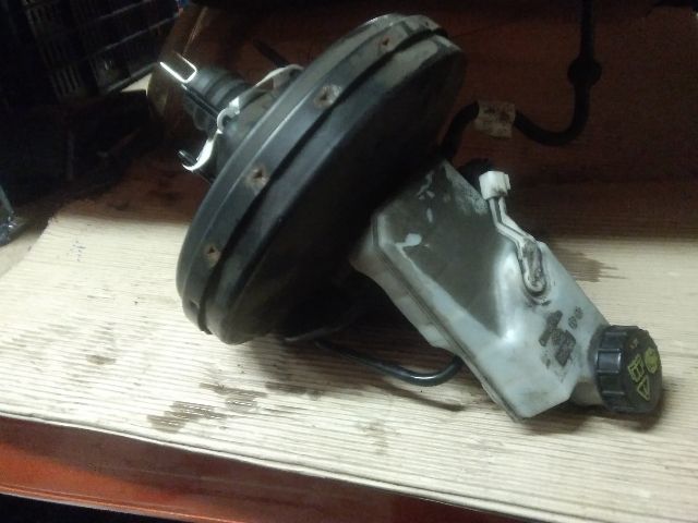 bontott FORD FOCUS C-MAX I Fékrásegítő