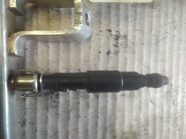 bontott FORD FOCUS C-MAX I Porlasztó (1 db)