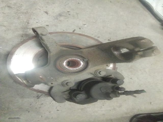 bontott FORD FOCUS C-MAX I Bal első Csonkállvány Kerékaggyal