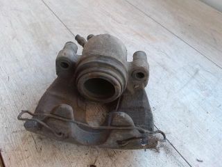 bontott FORD FOCUS C-MAX I Bal első Féknyereg Munkahengerrel