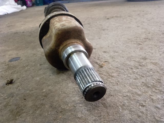 bontott FORD FOCUS C-MAX I Bal Féltengely