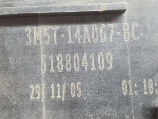 bontott FORD FOCUS C-MAX I Biztosítéktábla Motortér