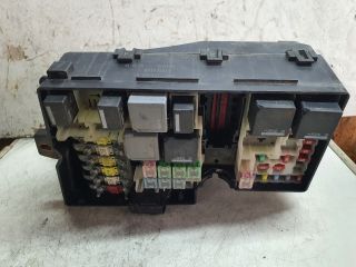 bontott FORD FOCUS C-MAX I Biztosítéktábla Motortér