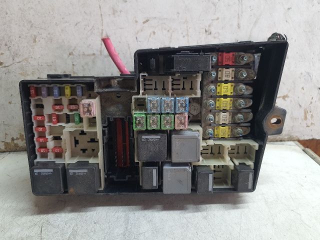 bontott FORD FOCUS C-MAX I Biztosítéktábla Motortér