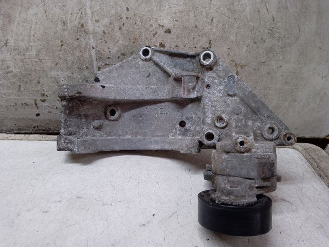 bontott FORD FOCUS C-MAX I Generátor Tartó Bak