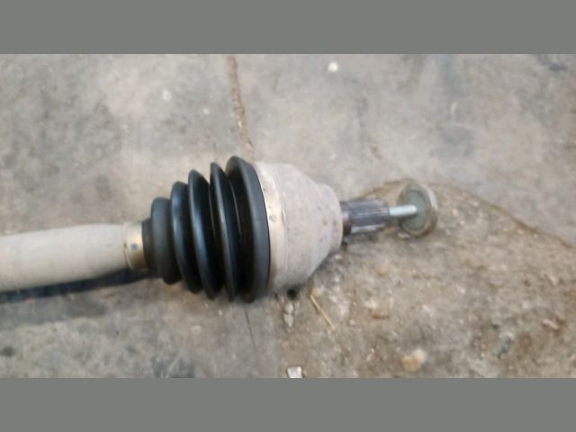 bontott FORD FOCUS C-MAX I Jobb Féltengely