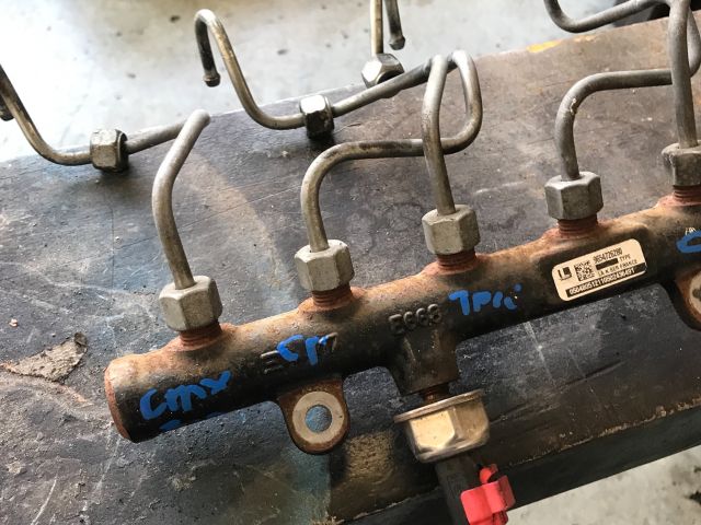 bontott FORD FOCUS C-MAX I Közösnyomócső