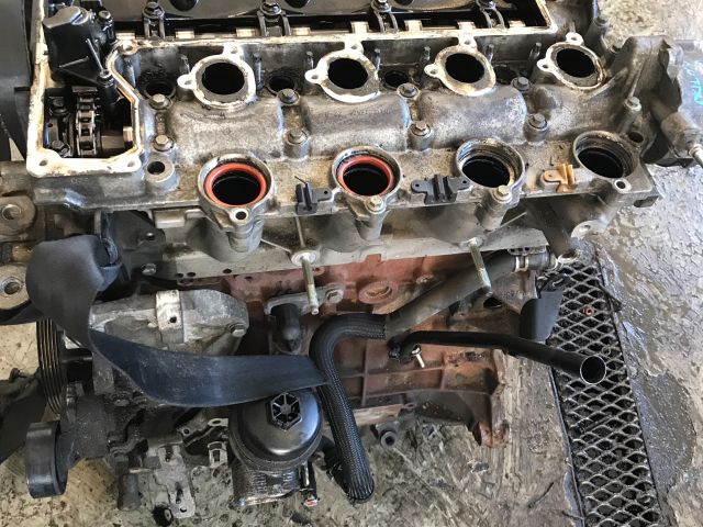 bontott FORD FOCUS C-MAX I Motor (Fűzött blokk hengerfejjel)