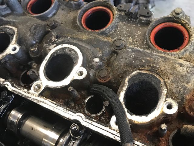 bontott FORD FOCUS C-MAX I Motor (Fűzött blokk hengerfejjel)