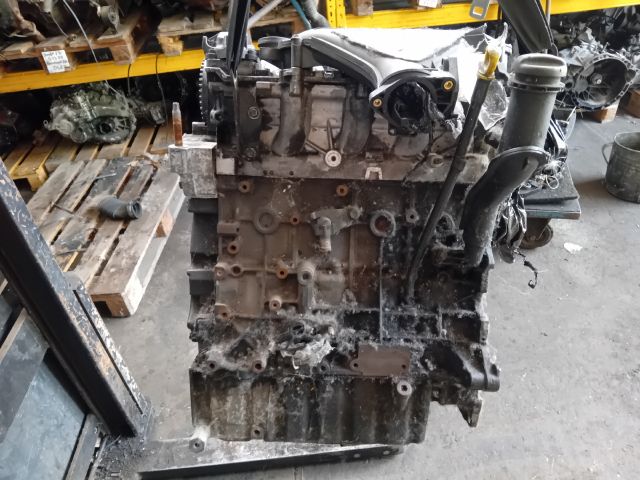 bontott FORD FOCUS C-MAX I Motor (Fűzött blokk hengerfejjel)