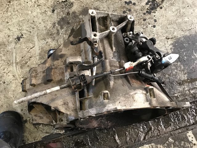 bontott FORD FOCUS C-MAX I Váltó (Mechanikus)