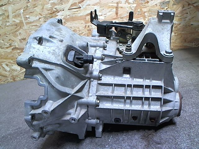 bontott FORD FOCUS C-MAX I Váltó (Mechanikus)