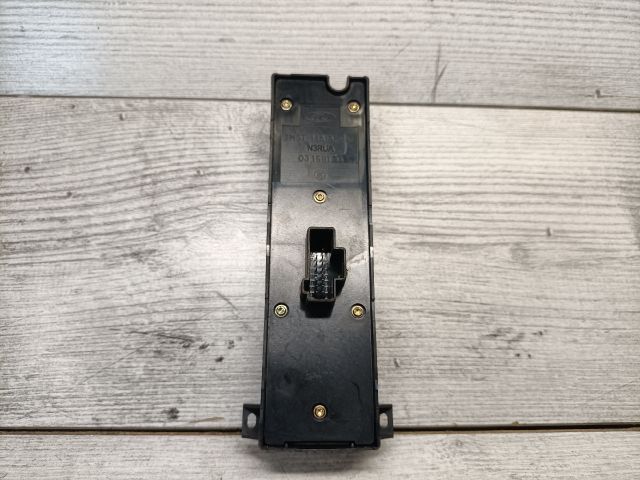 bontott FORD FOCUS C-MAX I Ablakemelő Kapcsoló Négyes / Kettes