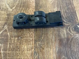 bontott FORD FOCUS C-MAX I Ablakemelő Kapcsoló Négyes / Kettes