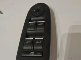 bontott FORD FOCUS C-MAX I Ablakemelő Kapcsoló Négyes / Kettes