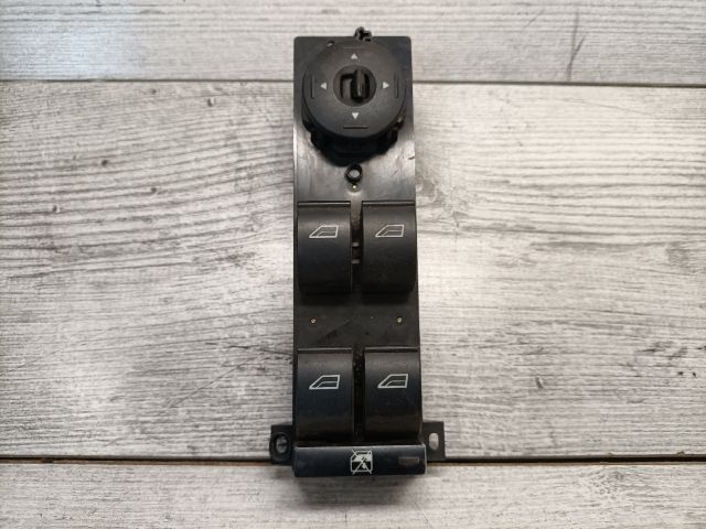 bontott FORD FOCUS C-MAX I Ablakemelő Kapcsoló Négyes / Kettes