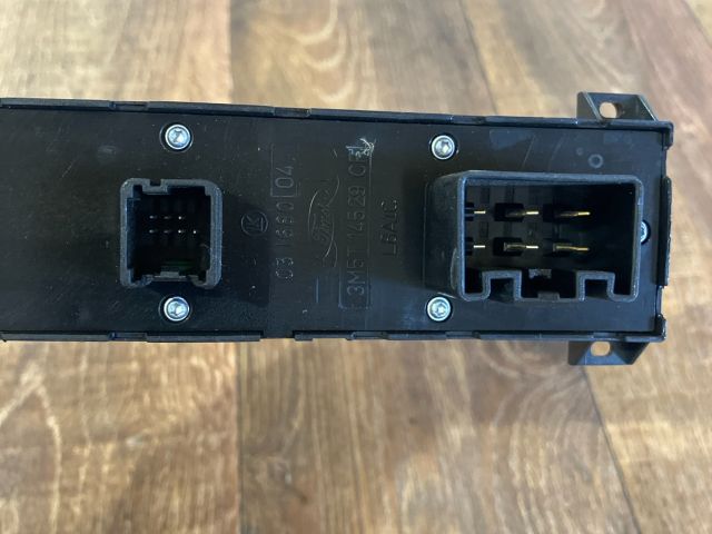 bontott FORD FOCUS C-MAX I Ablakemelő Kapcsoló Négyes / Kettes