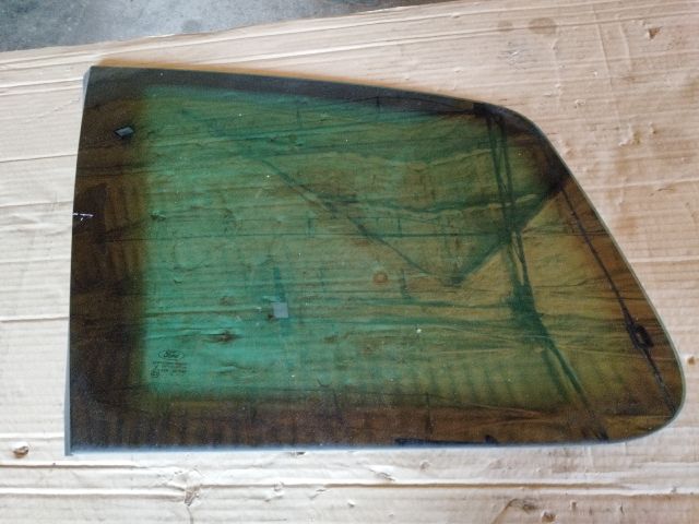 bontott FORD FOCUS C-MAX I Bal C Oszlop Oldalablak Üveg