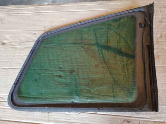 bontott FORD FOCUS C-MAX I Bal C Oszlop Oldalablak Üveg