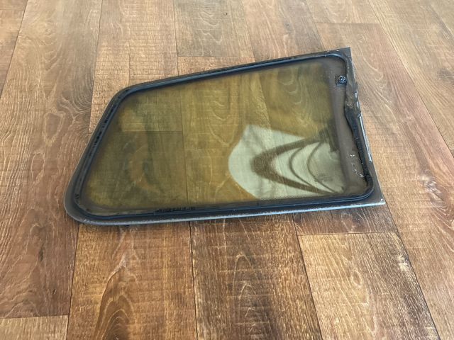 bontott FORD FOCUS C-MAX I Bal C Oszlop Oldalablak Üveg