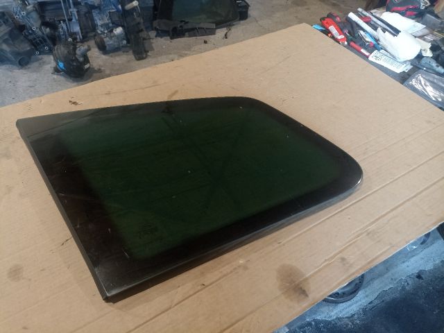 bontott FORD FOCUS C-MAX I Bal C Oszlop Oldalablak Üveg