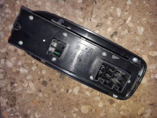 bontott FORD FOCUS C-MAX I Bal első Ablakemelő Kapcsoló