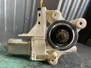 bontott FORD FOCUS C-MAX I Bal első Ablakemelő Motor