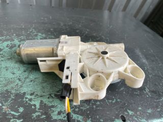 bontott FORD FOCUS C-MAX I Bal első Ablakemelő Motor