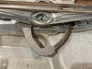 bontott FORD FOCUS C-MAX I Bal első Ablakemelő Szerkezet (Elektromos)