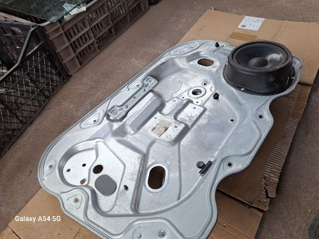 bontott FORD FOCUS C-MAX I Bal első Ablakemelő Szerkezet (Mechanikus)