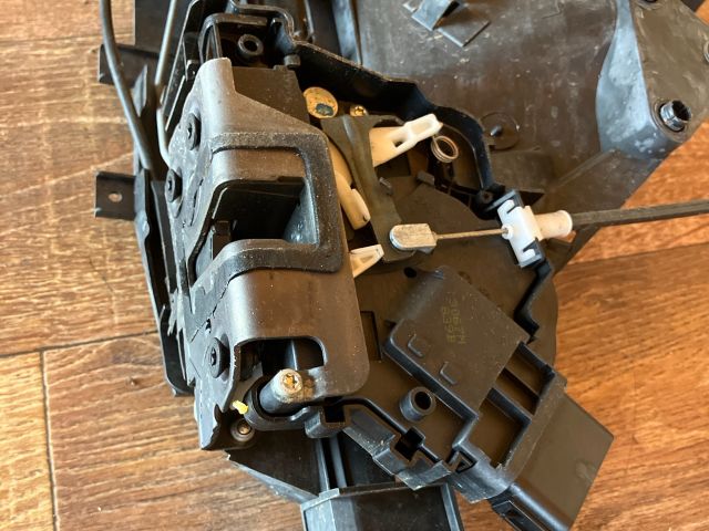 bontott FORD FOCUS C-MAX I Bal első Ajtózár