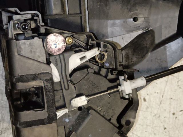 bontott FORD FOCUS C-MAX I Bal első Ajtózár