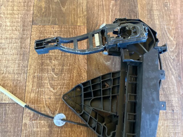 bontott FORD FOCUS C-MAX I Bal első Ajtózár