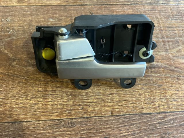 bontott FORD FOCUS C-MAX I Bal első Belső Kilincs