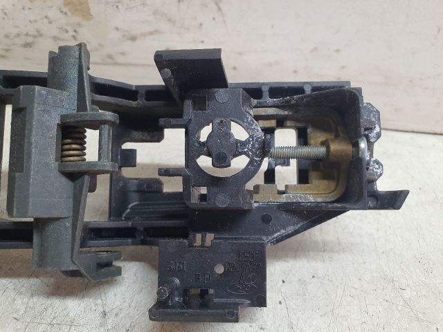 bontott FORD FOCUS C-MAX I Bal első Külső Kilincsfészek