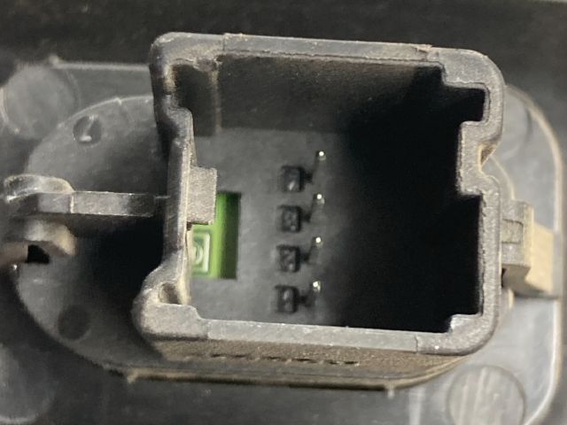 bontott FORD FOCUS C-MAX I Bal hátsó Ablakemelő Kapcsoló