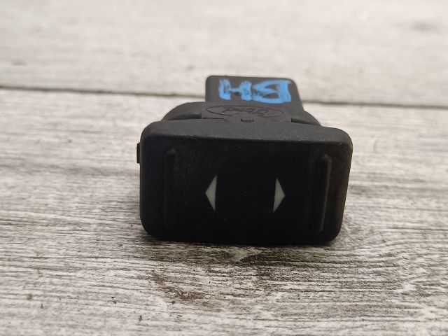 bontott FORD FOCUS C-MAX I Bal hátsó Ablakemelő Kapcsoló