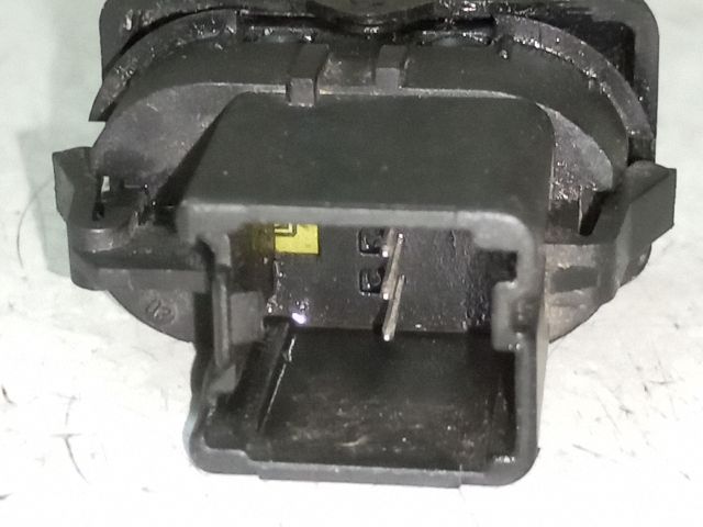 bontott FORD FOCUS C-MAX I Bal hátsó Ablakemelő Kapcsoló