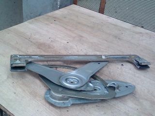 bontott FORD FOCUS C-MAX I Bal hátsó Ablakemelő Szerkezet (Elektromos)