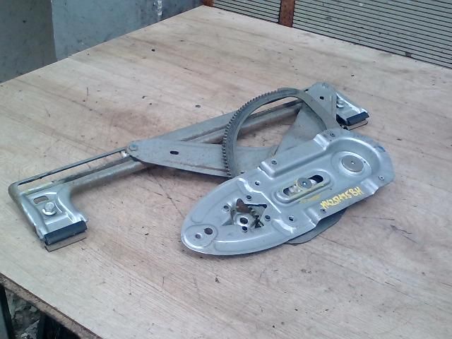 bontott FORD FOCUS C-MAX I Bal hátsó Ablakemelő Szerkezet (Elektromos)