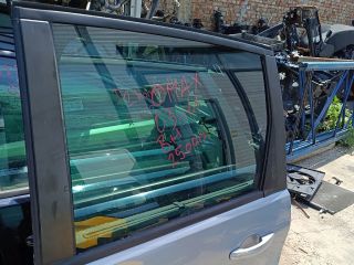 bontott FORD FOCUS C-MAX I Bal hátsó Ajtó (Részeivel)