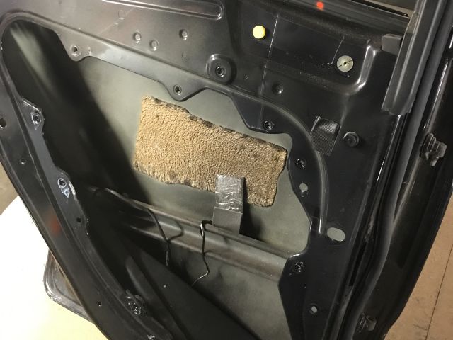 bontott FORD FOCUS C-MAX I Bal hátsó Ajtó (Üres lemez)