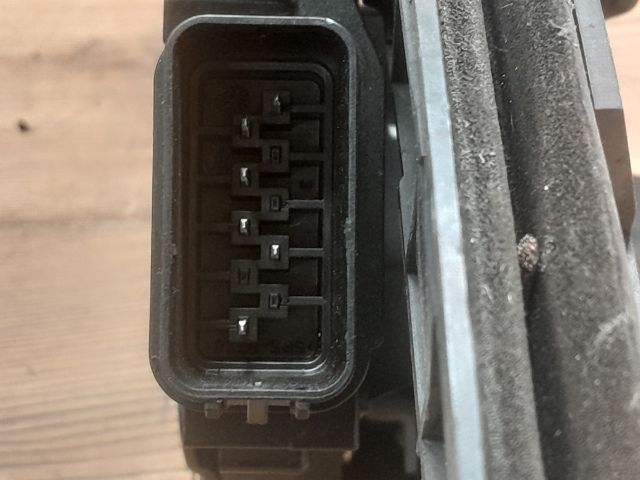 bontott FORD FOCUS C-MAX I Bal hátsó Ajtózár