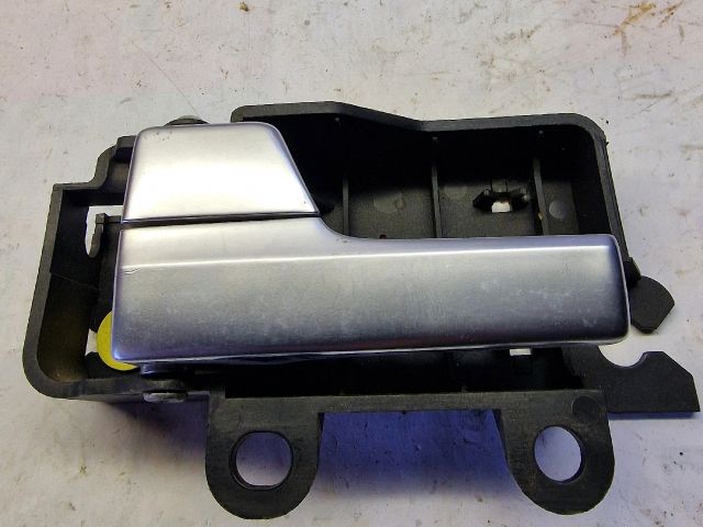 bontott FORD FOCUS C-MAX I Bal hátsó Belső Kilincs