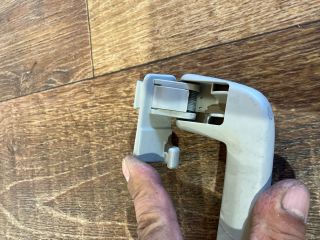 bontott FORD FOCUS C-MAX I Bal hátsó Kapaszkodó (Felső)