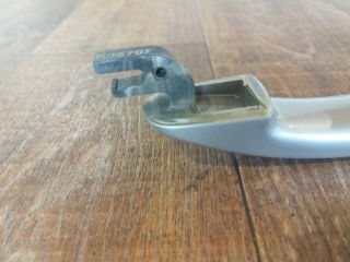 bontott FORD FOCUS C-MAX I Bal hátsó Külső Kilincs