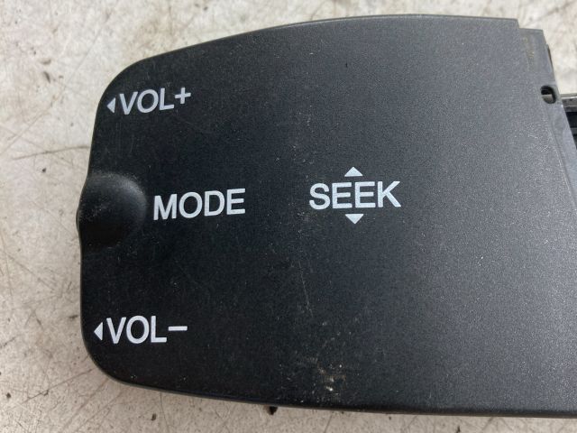 bontott FORD FOCUS C-MAX I Bal Multikormány Kapcsoló