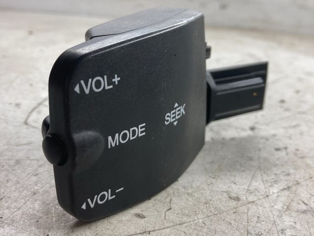 bontott FORD FOCUS C-MAX I Bal Multikormány Kapcsoló