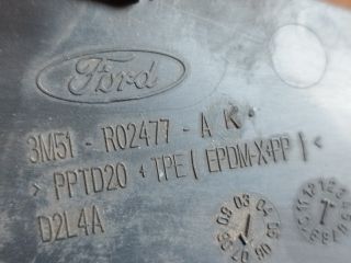 bontott FORD FOCUS C-MAX I Bal Sárvédő Csavar Burkolat