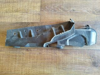 bontott FORD FOCUS C-MAX I Bal Sárvédő Csavar Burkolat